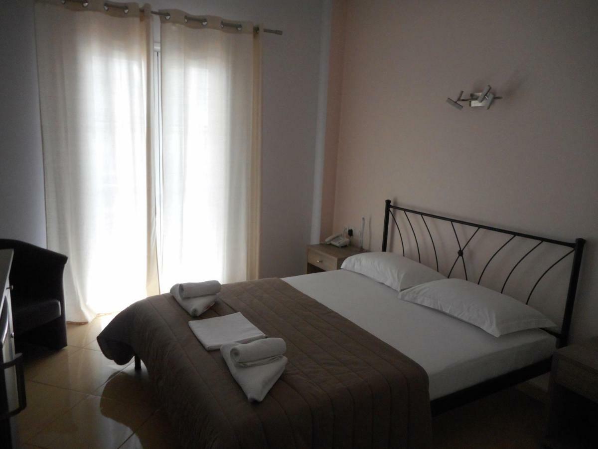 Anesis Hotel Agia Pelagia  Buitenkant foto
