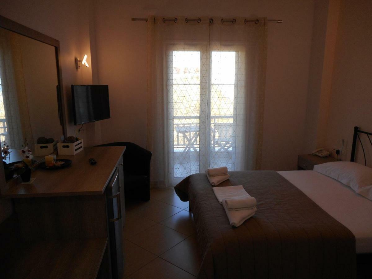 Anesis Hotel Agia Pelagia  Buitenkant foto