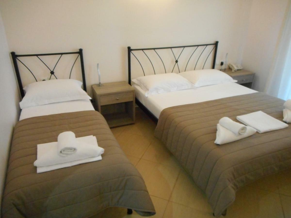 Anesis Hotel Agia Pelagia  Buitenkant foto